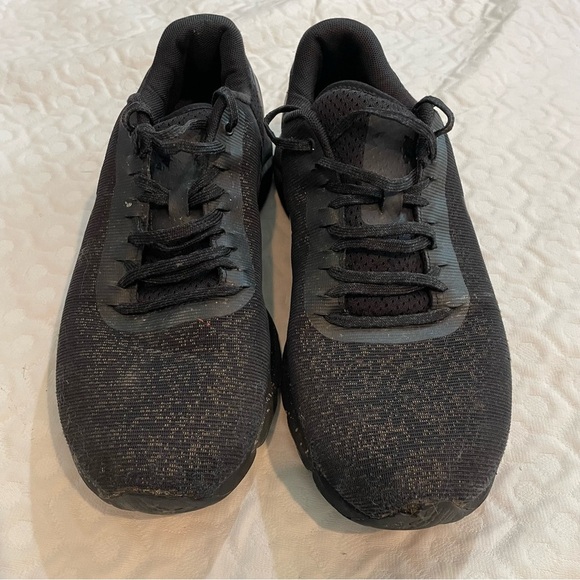 Under Armor Charged Escape 2 Men’s Black Sneakers Size 9.5 Shoes Running Active - Picture 2 of 10